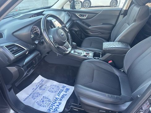 Used 2019 Subaru Forester Premium w/ All-Weather Package image 21