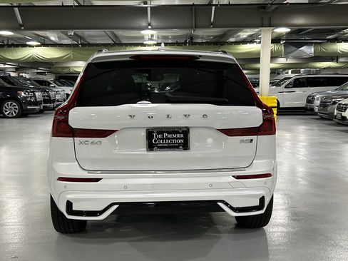 Used 2026 Volvo XC60 B5 Plus w/ Protection Package Premier AWD/4WD image 3