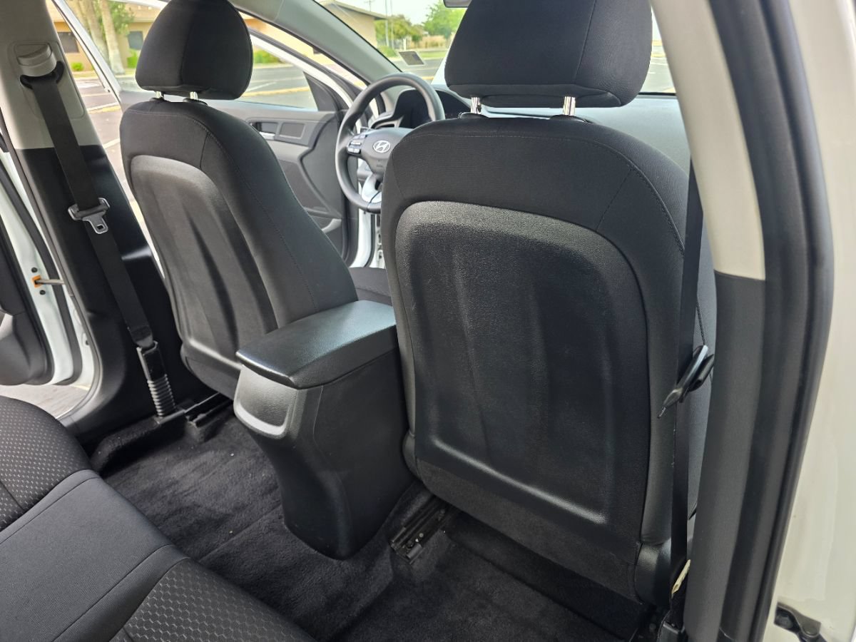 Used 2019 Hyundai Elantra SE w/ Cargo Package FWD image 22