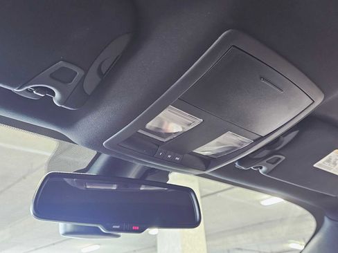 Used 2019 Dodge Challenger SRT Hellcat Redeye image 21