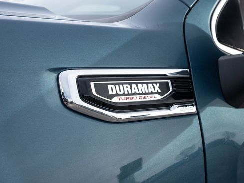 Used 2024 GMC Sierra 1500 SLT image 15