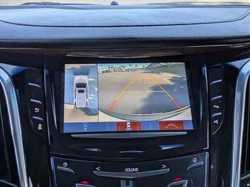 Used 2018 Cadillac Escalade ESV Premium Luxury image 14