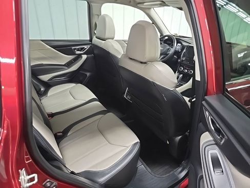 Used 2022 Subaru Forester Limited image 18
