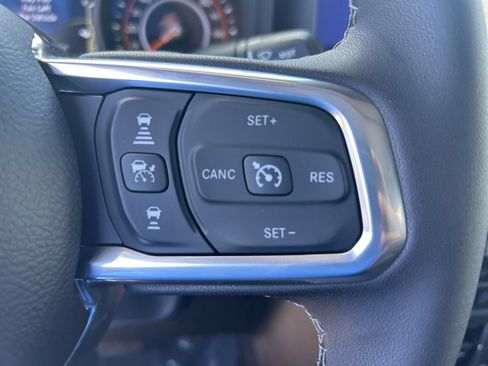 Certified 2025 Jeep Wrangler Unlimited Sahara AWD/4WD image 42