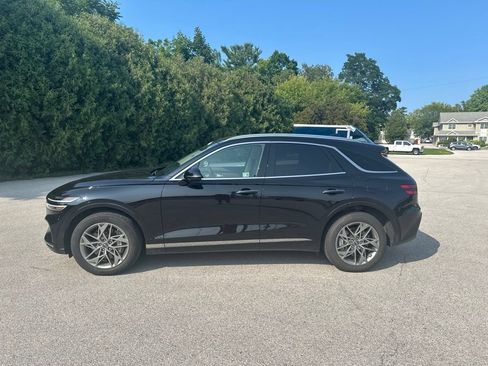 Used 2025 Genesis GV70 2.5T AWD/4WD image 3
