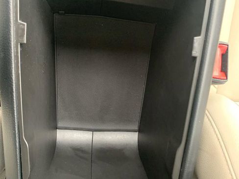 Used 2017 Ford Fusion Titanium image 18