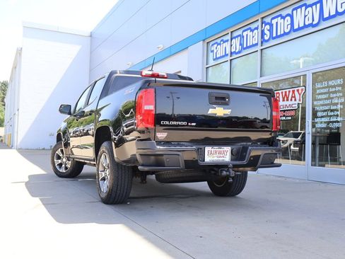 Used 2019 Chevrolet Colorado Z71 AWD/4WD image 37