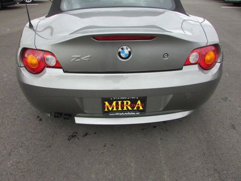Used 2003 BMW Z4 2.5i image 37