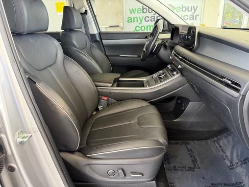 Used 2025 Hyundai Palisade SEL FWD image 19