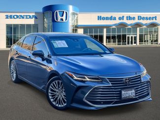 Used 2019 Toyota Avalon Limited w/ Advanced Safety Package FWD video 1