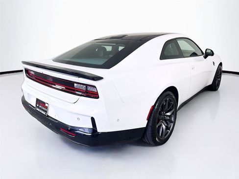 Used 2024 Dodge Charger Scat Pack w/ Plus Group image 8