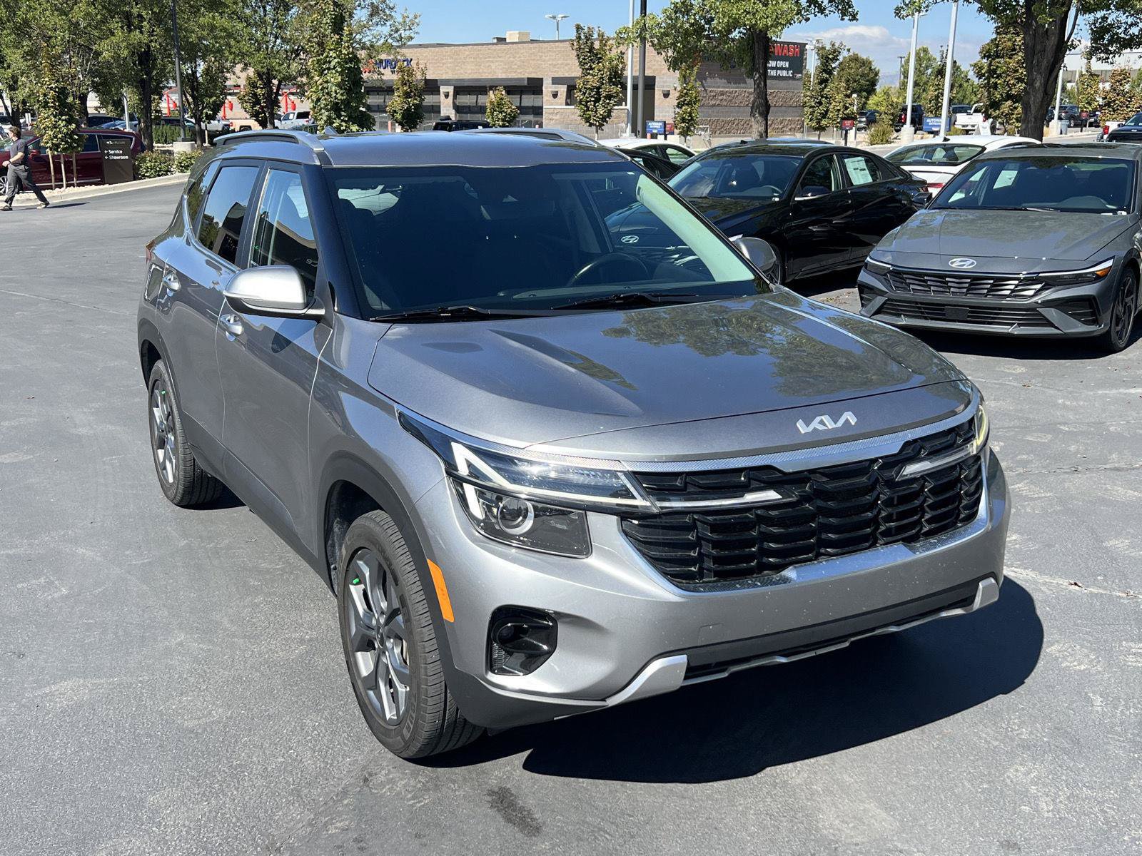 Used 2024 Kia Seltos S AWD/4WD image 14