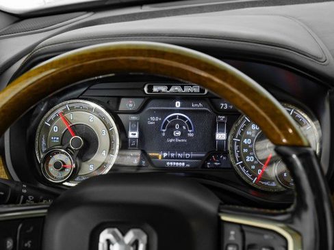 Used 2020 RAM 1500 Limited image 16