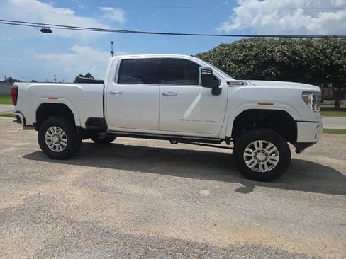 Used 2022 GMC Sierra 2500 Denali w/ Denali Ultimate Package AWD/4WD image 12