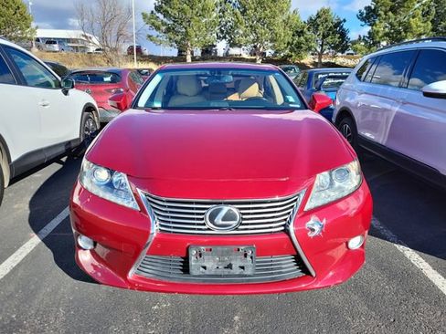 Used 2013 Lexus ES 350 w/ Luxury Pkg image 2