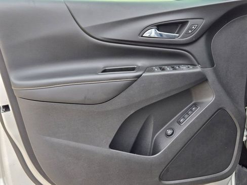 Used 2020 Chevrolet Equinox Premier image 24