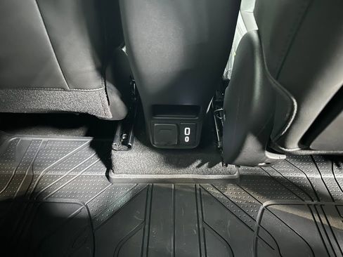 Certified 2025 Chevrolet TrailBlazer ACTIV w/ Convenience Package image 21