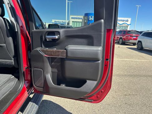 Used 2022 GMC Sierra 1500 Denali w/ Denali Premium Package AWD/4WD image 38