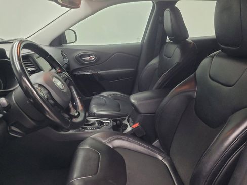 Used 2021 Jeep Cherokee Latitude Plus image 17