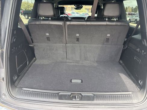 Used 2023 Jeep Wagoneer Series III w/ Preferred Equipment Group image 44