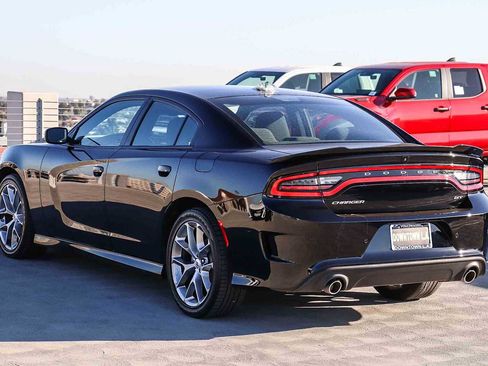 Used 2022 Dodge Charger GT image 6