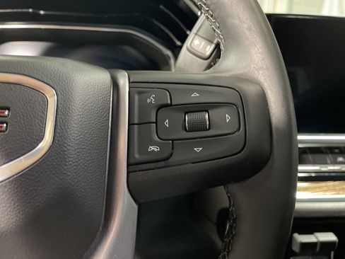 Used 2025 GMC Sierra 1500 SLE image 28