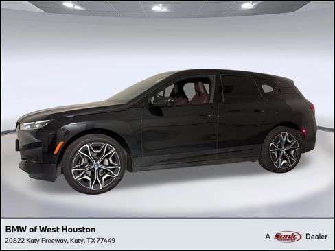 Used 2024 BMW iX xDrive50 AWD/4WD image 1
