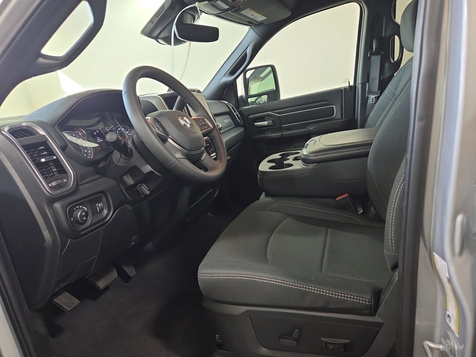 Used 2026 RAM 2500 Big Horn AWD/4WD image 6