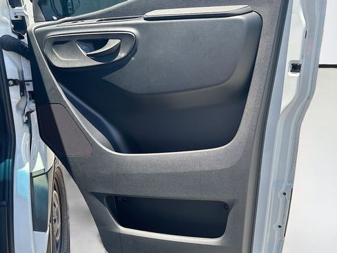 Used 2024 Mercedes-Benz Sprinter 2500 image 18