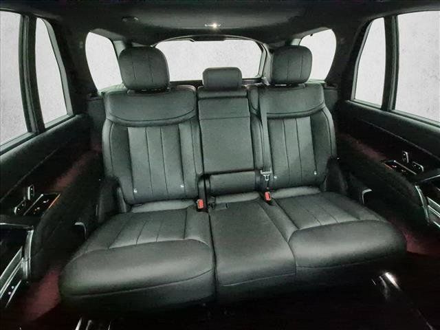Certified 2025 Land Rover Range Rover Long Wheelbase SE AWD/4WD image 23