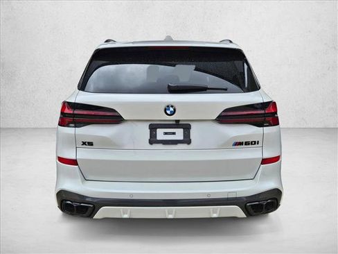 Used 2025 BMW X5 M60i image 9