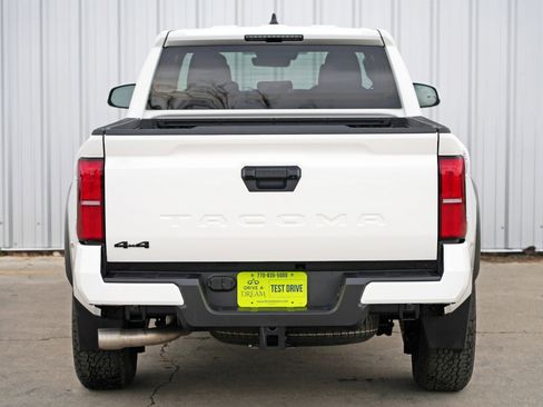 Used 2024 Toyota Tacoma TRD Off-Road image 49