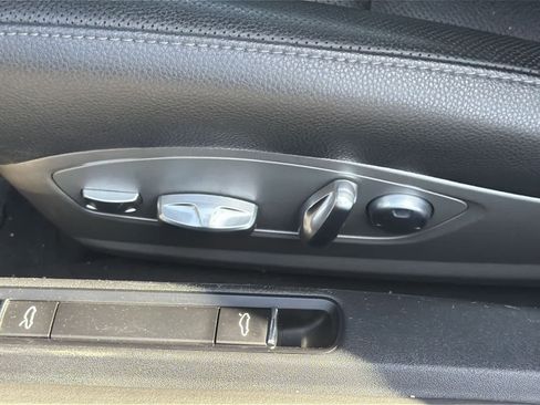 Used 2019 Porsche 718 Boxster image 26