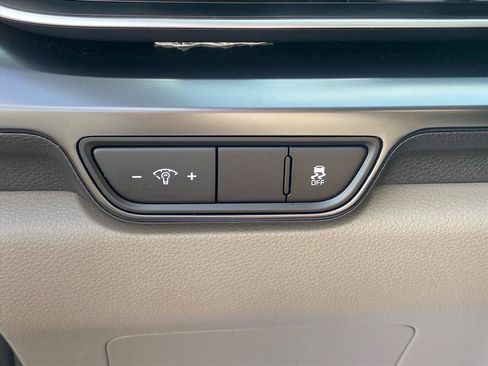 Certified 2025 Kia Carnival FWD image 22