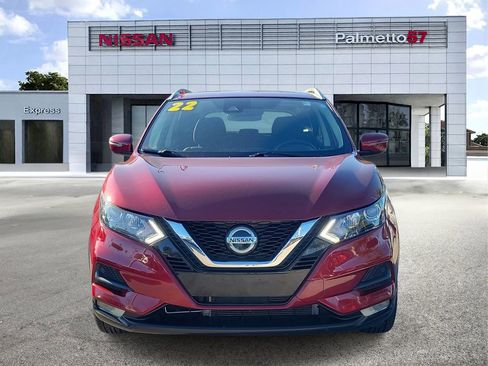 Certified 2022 Nissan Rogue Sport SV image 2