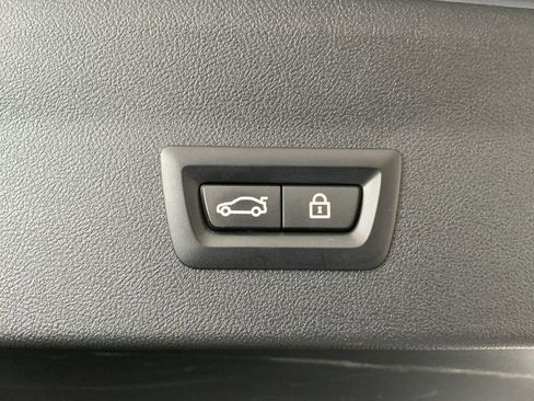 Used 2023 BMW X4 M40i w/ Premium Package image 31