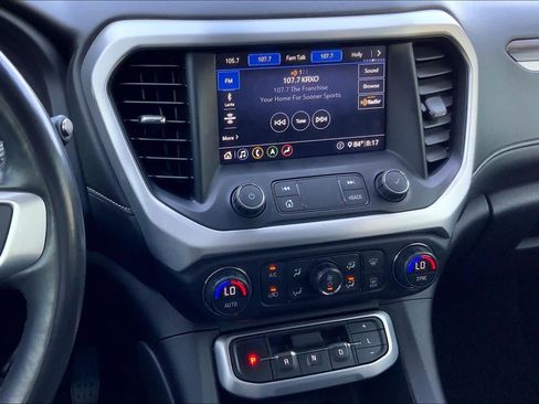 Used 2020 GMC Acadia SLT w/ Premium Package FWD image 7