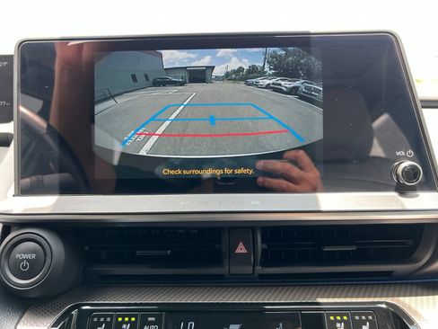 Used 2025 Toyota Prius Limited FWD image 38
