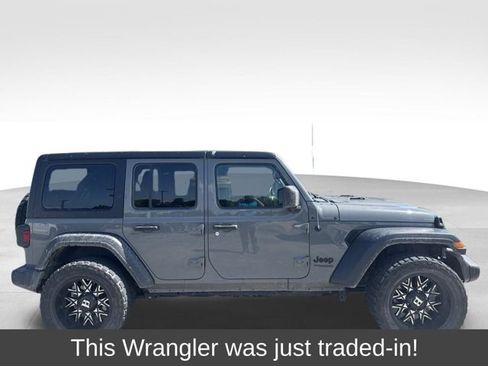 Used 2022 Jeep Wrangler Unlimited Sport AWD/4WD image 1