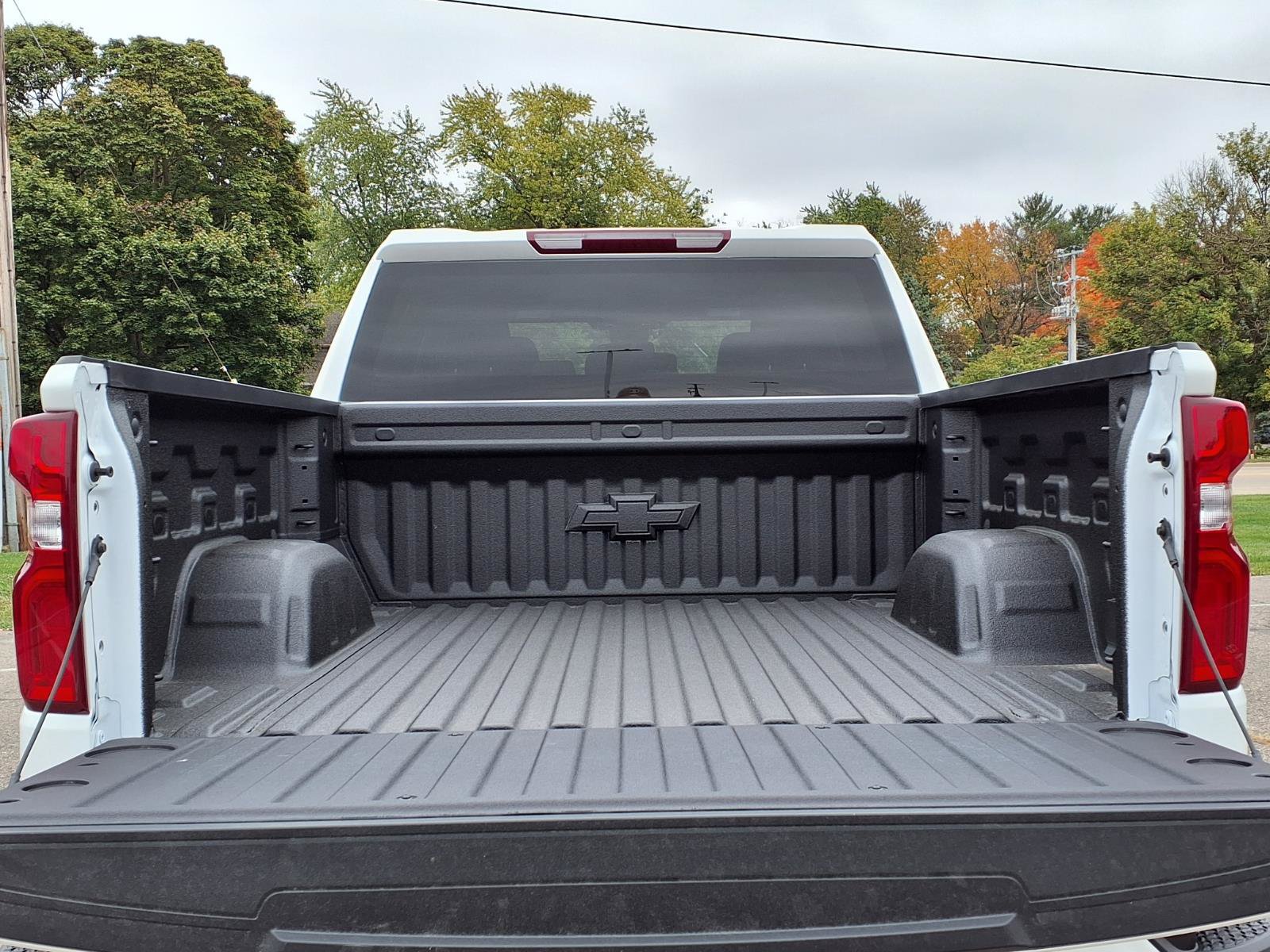 New 2026 Chevrolet Silverado 1500 RST w/ RST Select Package AWD/4WD image 8