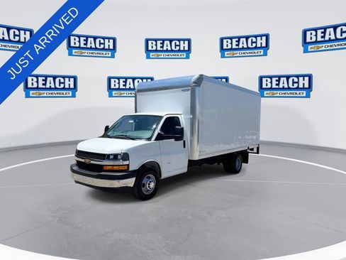 New 2026 Chevrolet Express 3500 w/ Power Convenience Package RWD image 4