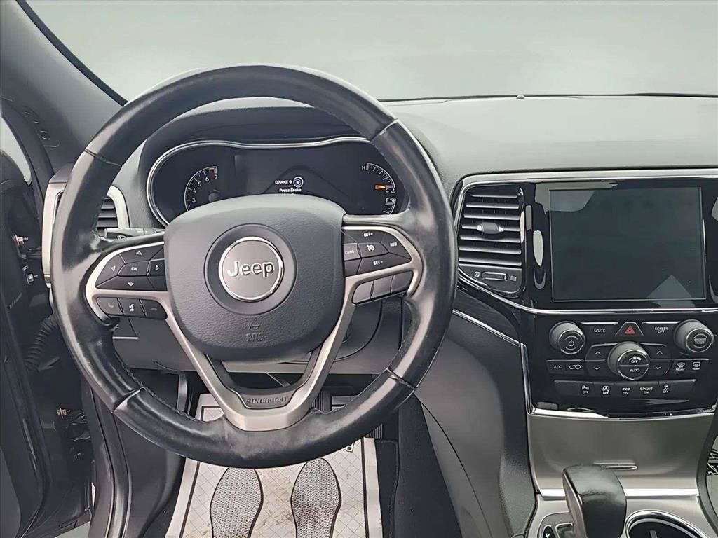 Used 2020 Jeep Grand Cherokee Limited AWD/4WD image 9