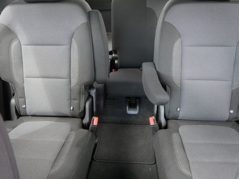 Used 2023 Chevrolet Traverse LT AWD/4WD image 13