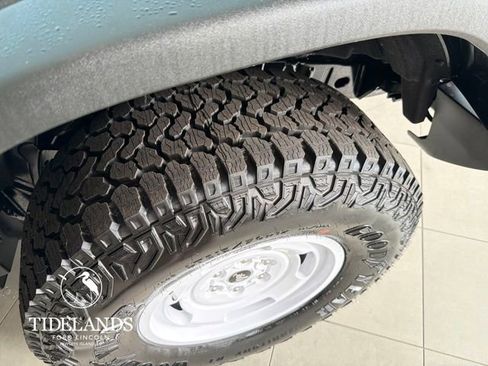 New 2025 Ford Bronco Heritage Edition image 29