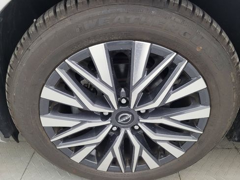 Used 2024 Nissan Altima 2.5 SV image 31