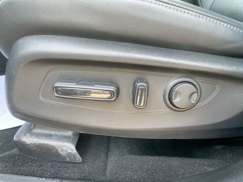 Used 2024 Honda CR-V EX-L image 13