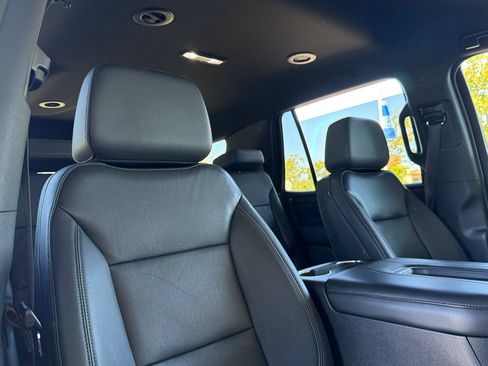 Used 2022 Chevrolet Tahoe Z71 AWD/4WD image 18