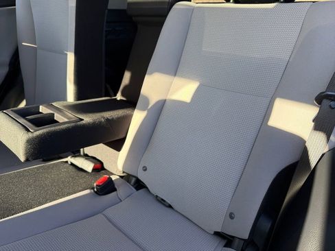 Used 2018 Toyota RAV4 XLE w/ Plus Extra Value Package image 14