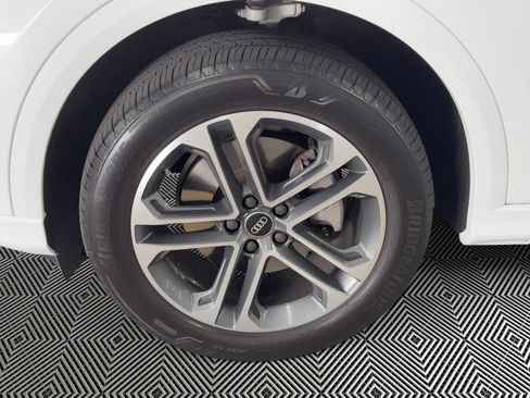 Certified 2025 Audi Q5 Premium w/ Premium Plus AWD/4WD image 12