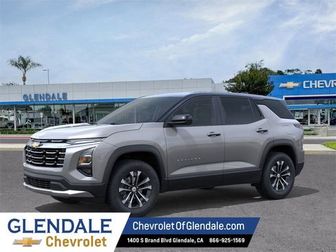 New 2026 Chevrolet Equinox LT image 2